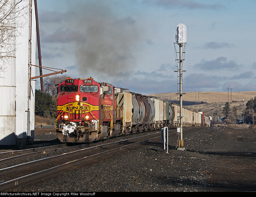 BNSF 770